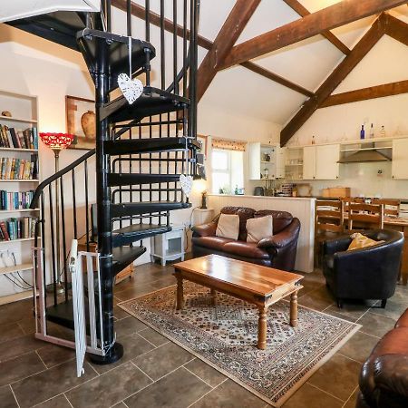 Bwthyn Y Dderwen Oak Cottage Llannor Buitenkant foto