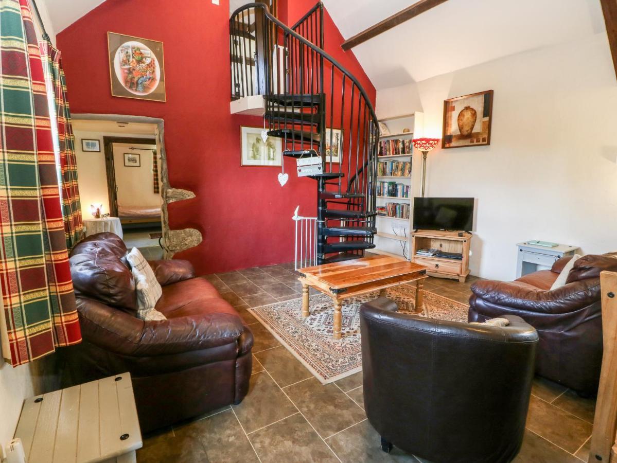 Bwthyn Y Dderwen Oak Cottage Llannor Buitenkant foto
