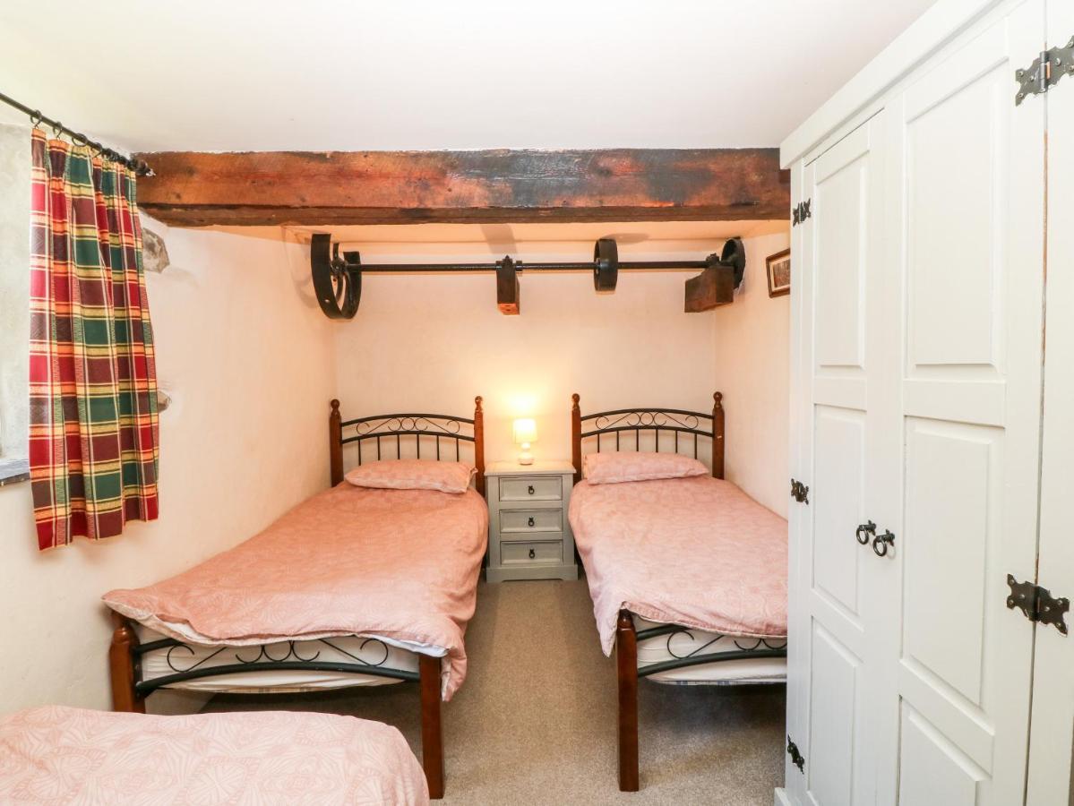 Bwthyn Y Dderwen Oak Cottage Llannor Buitenkant foto
