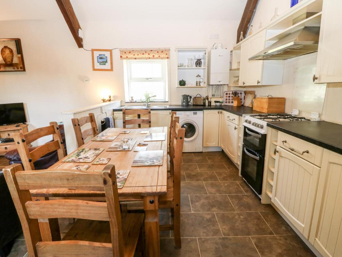 Bwthyn Y Dderwen Oak Cottage Llannor Buitenkant foto